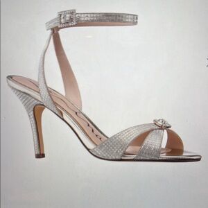 Nina Vinka-Platino evening shoe